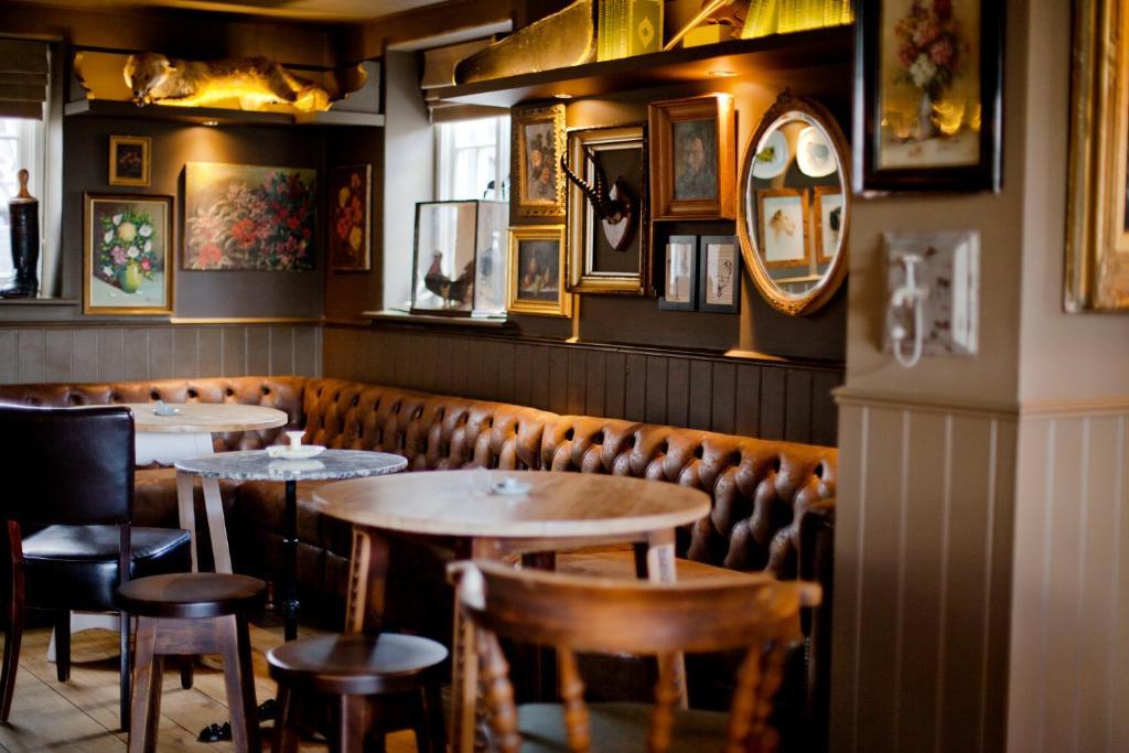 The White Horse Hotel Chilgrove Eksteriør billede
