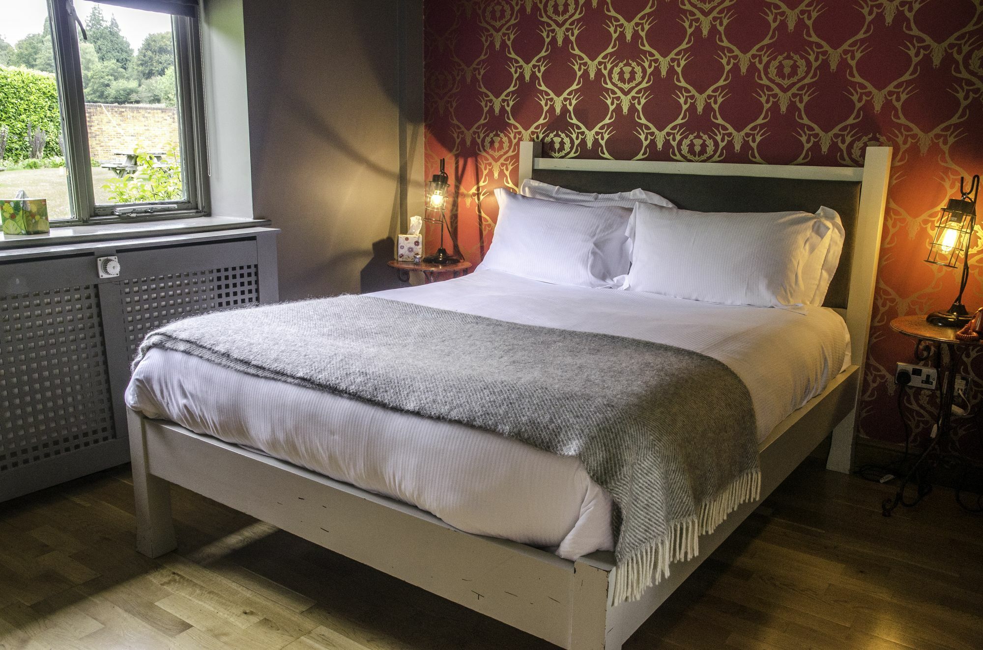 The White Horse Hotel Chilgrove Eksteriør billede